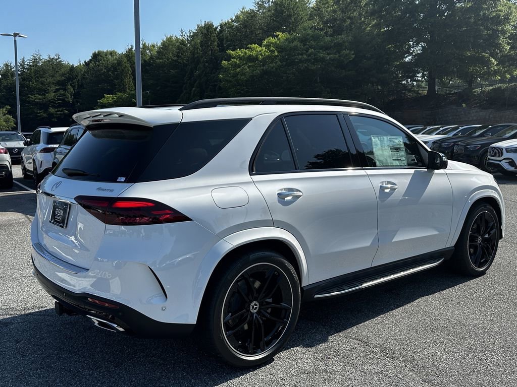 New 2026 MANUFAKTUR Moonlight White Metallic Mercedes-Benz GLE 450 image 8