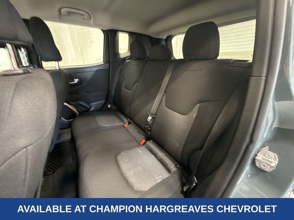 Used 2017 Anvil Jeep Latitude image 33