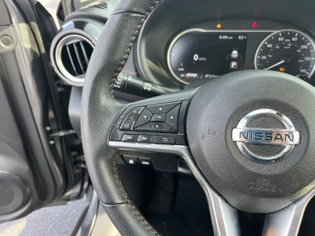 Used 2020 Gray Nissan SR image 17