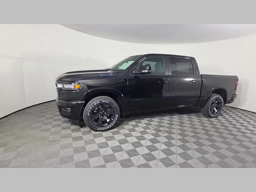 New 2027 Diamond Black Crystal Pearl-Coat Exterior Paint RAM Big Horn image 37