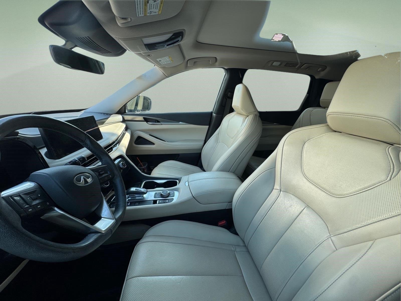 Used 2024 Warm Titanium INFINITI LUXE image 4