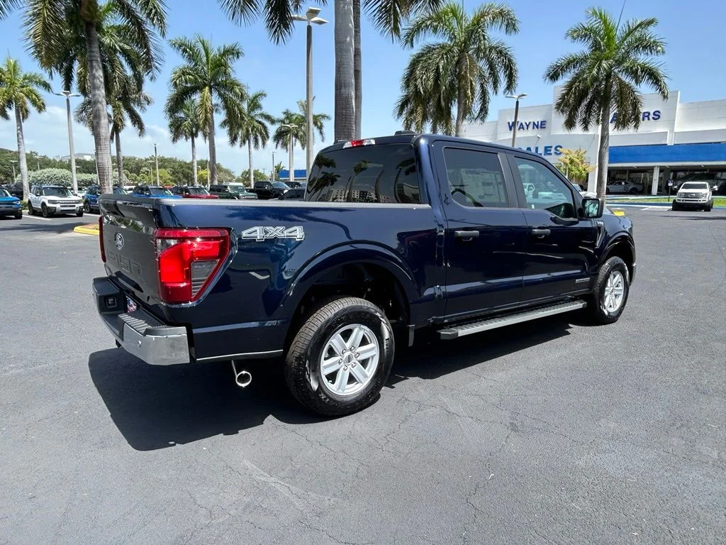 New 2025 Blue Ford XL image 4