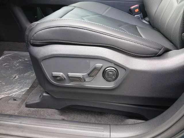 New 2027 Black Jade Green Kia X-LINE SX image 18