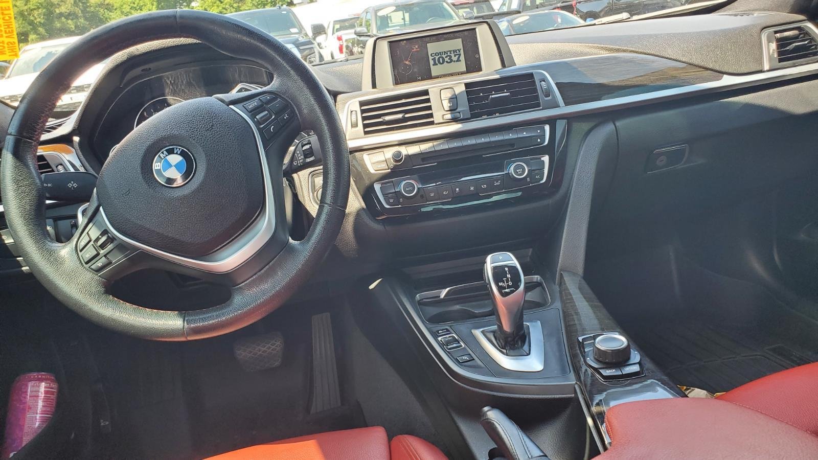 Used 2017 Black Sapphire Metallic BMW 330i image 7