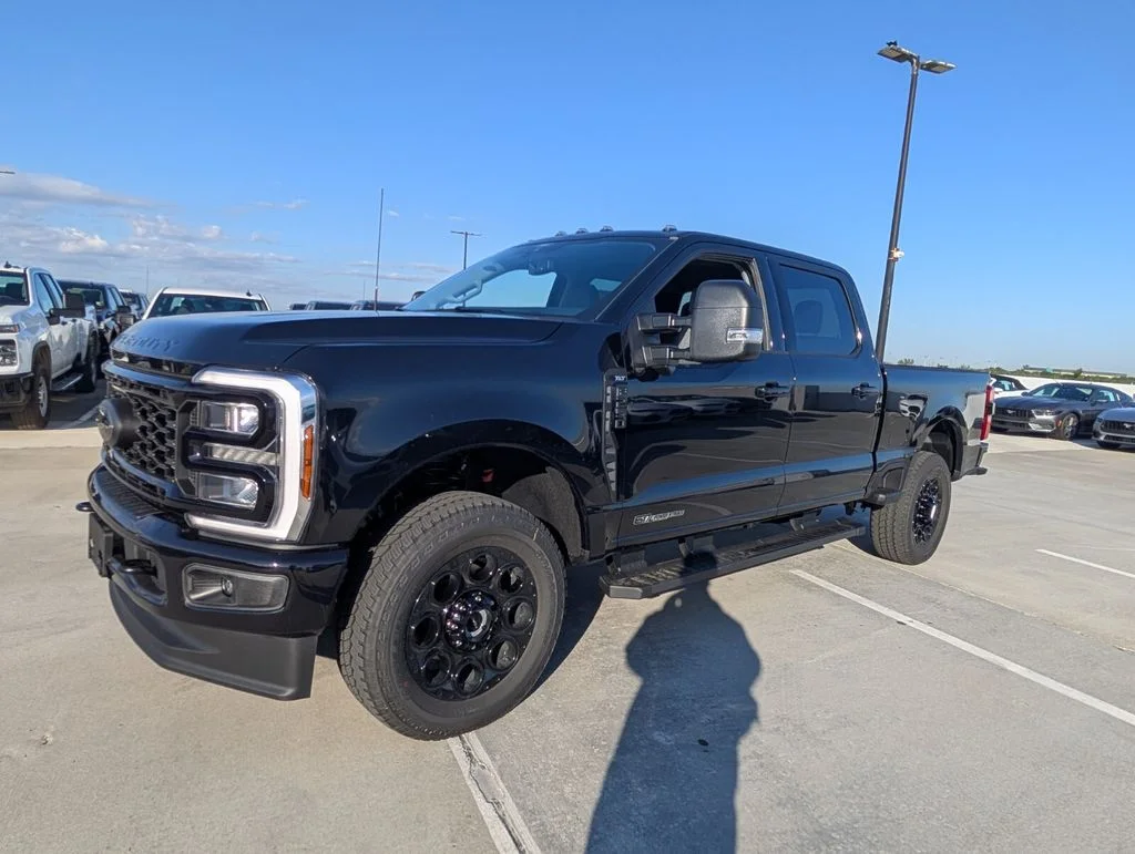 New 2026 Agate Black Metallic Ford F-250® XLT image 4
