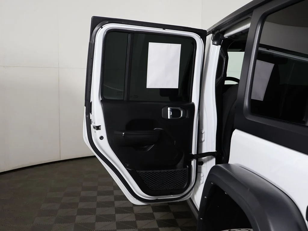 Used 2022 White Jeep Unlimited Rubicon 4xe image 28