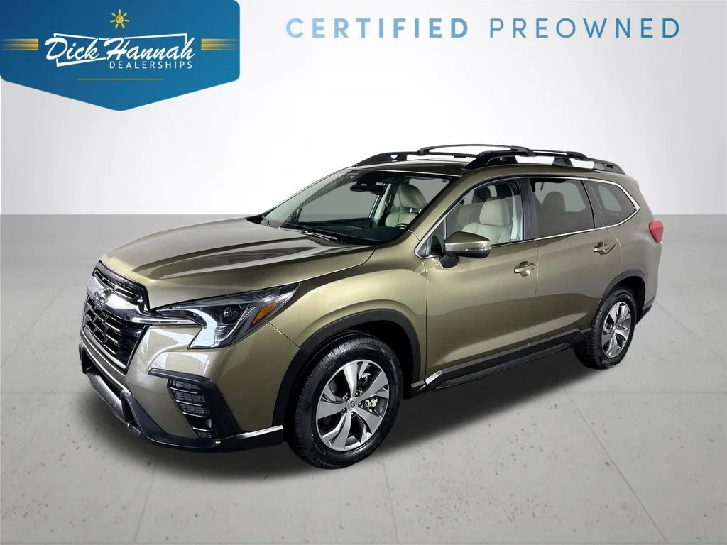 2023 Subaru Ascent Premium 7 Passenger's photo