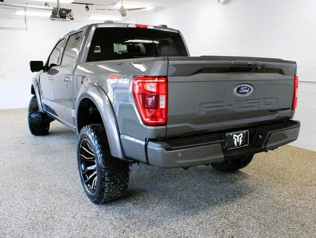 New 2023 Carbonized Gray Metallic Ford XLT image 4