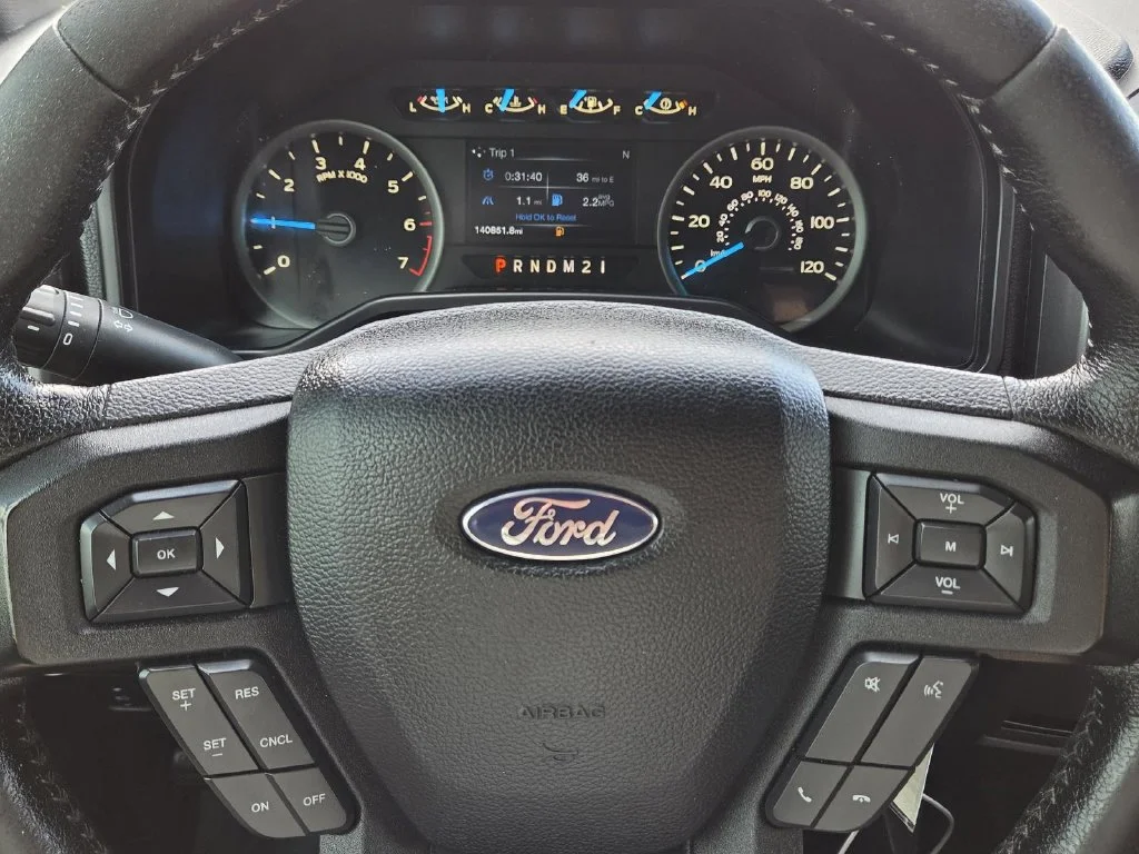 Used 2016 Shadow Black Ford XLT image 17