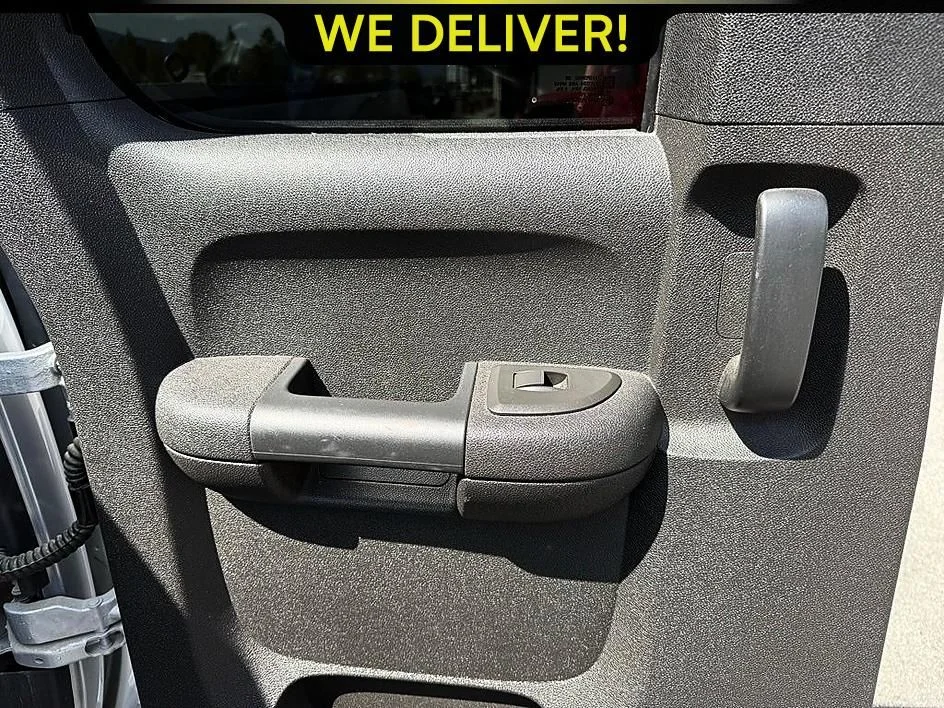 Used 2012 Silver GMC SLT image 18
