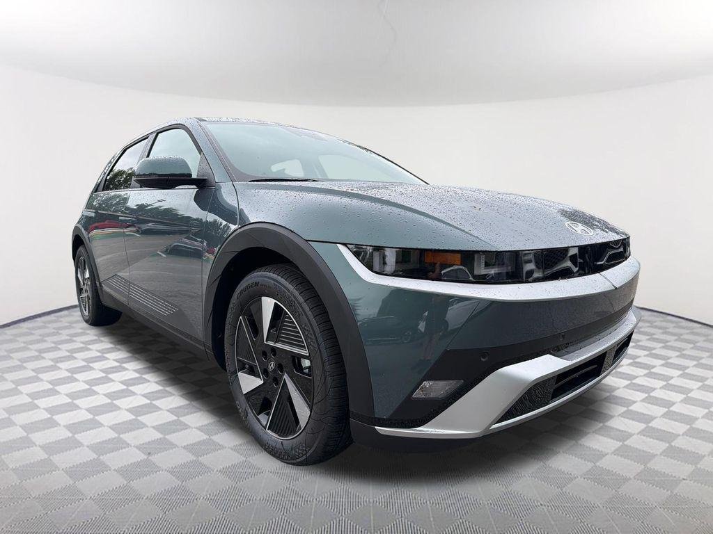 New 2026 Green Hyundai SE image 3