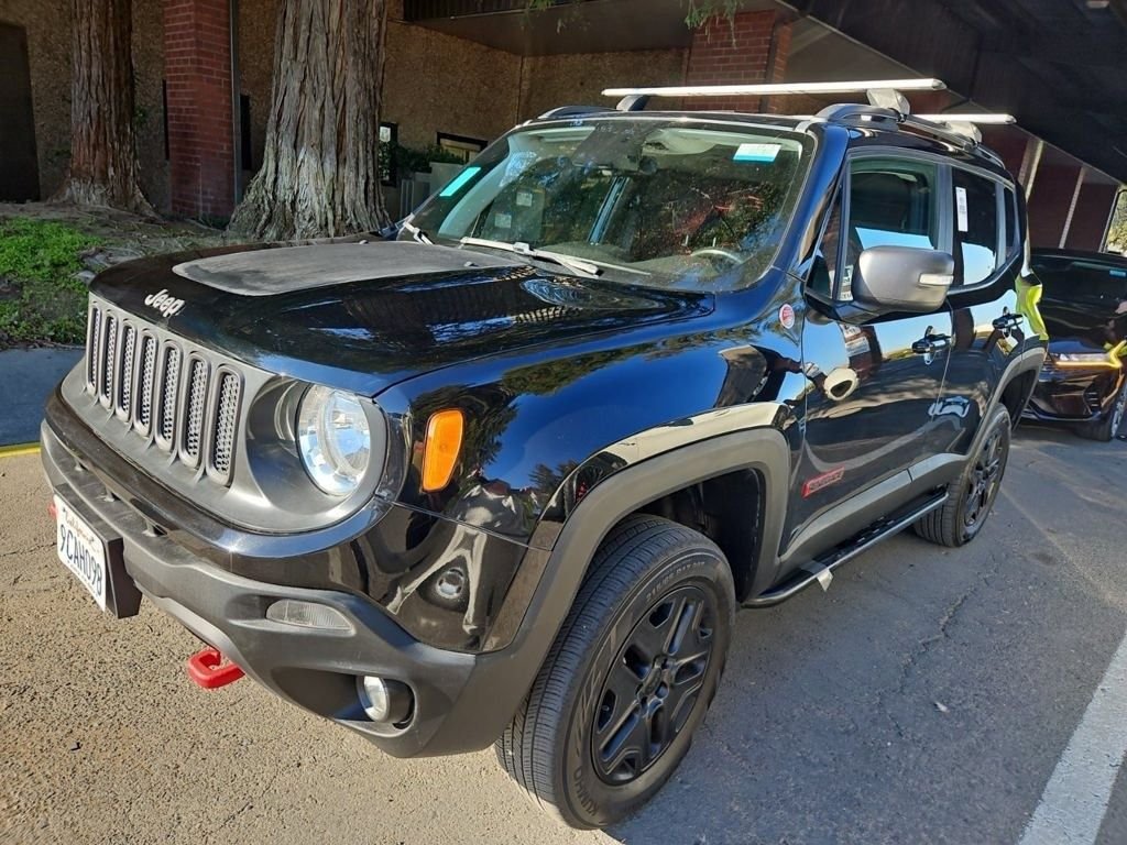 Used 2018 Jeep Renegade Trailhawk with VIN ZACCJBCB6JPH56642 for sale in Marion, IA