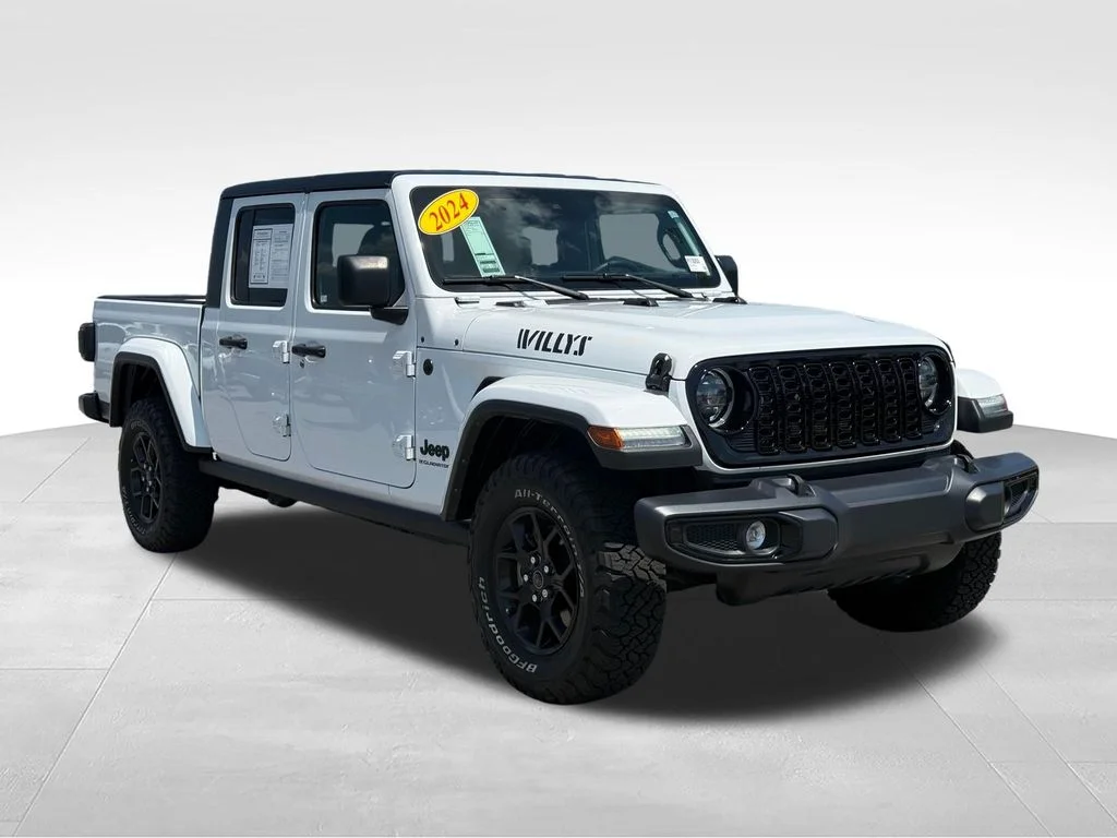 Used 2024 White Jeep Willys image 30