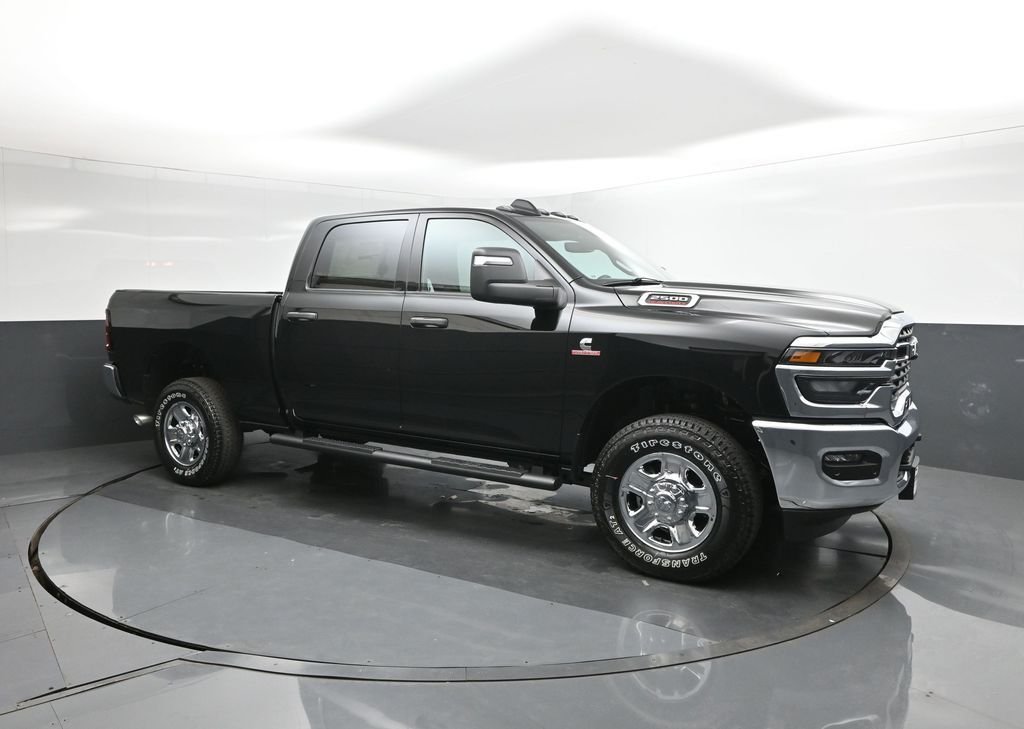 New 2026 Diamond Black Crystal Pearlcoat RAM Tradesman image 17