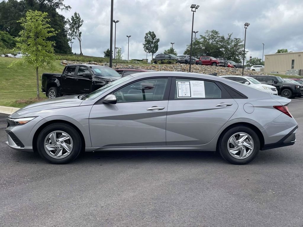Used 2026 Silver Hyundai SE image 6
