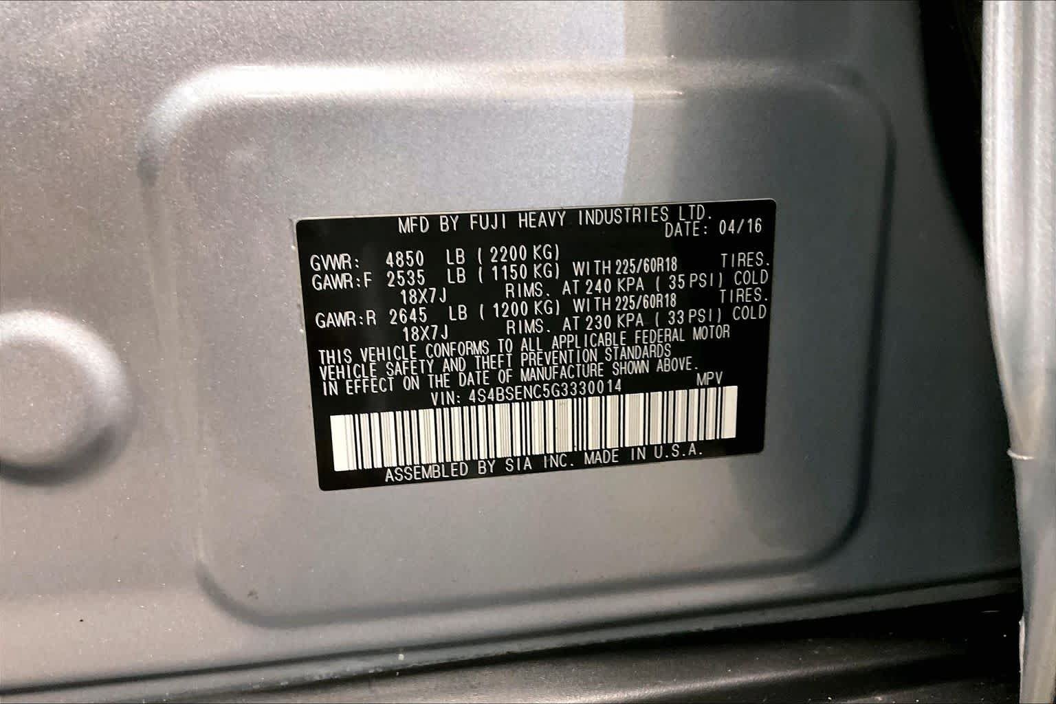 Used 2016 Ice Silver Metallic Subaru 3.6R Limited image 37