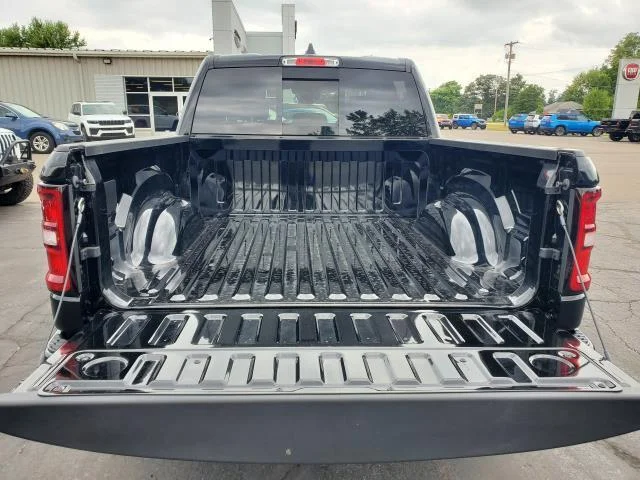 New 2026 Diamond Black Crystal Pearl-Coat Exterior Paint RAM Express image 23