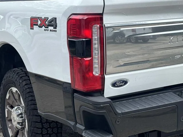 Used 2025 Bronze Ford King Ranch image 16