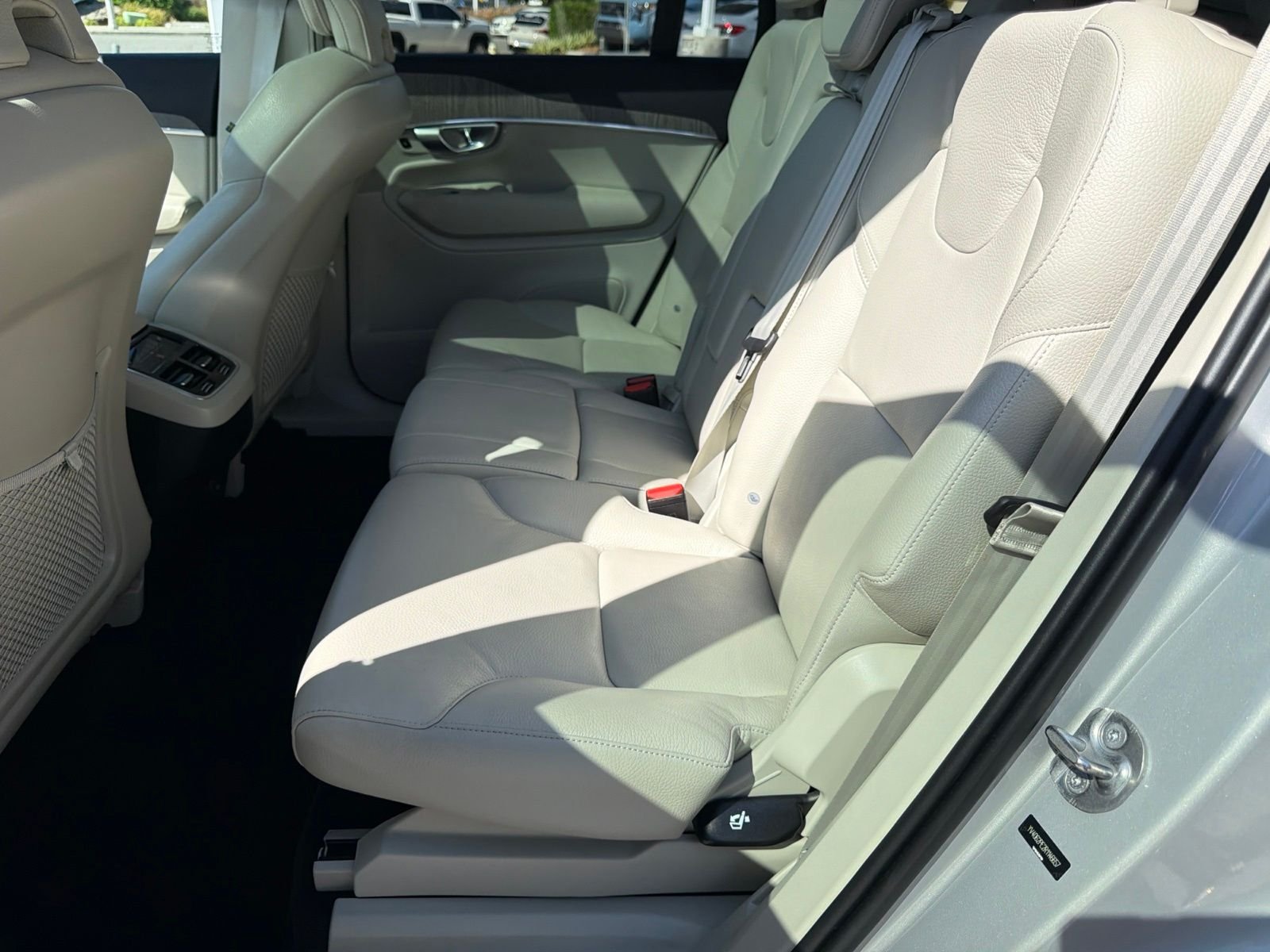 2024 Volvo XC90 Plus - Photo 32