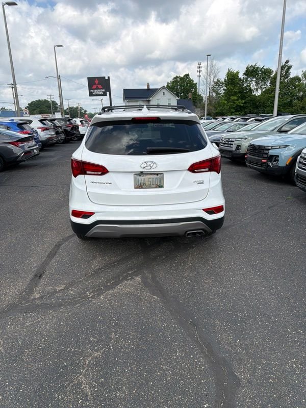 Used 2017 White Hyundai 2.4 Base image 5