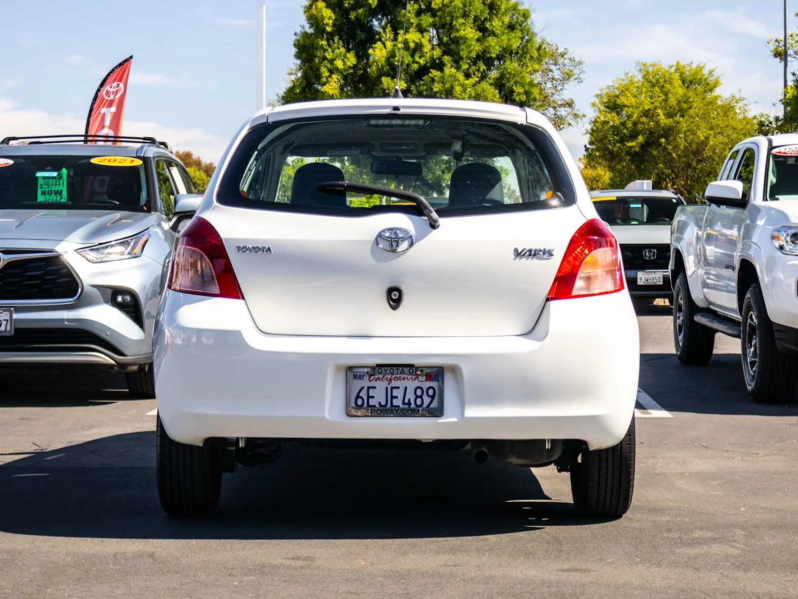 Used 2008 Polar White Toyota  image 8