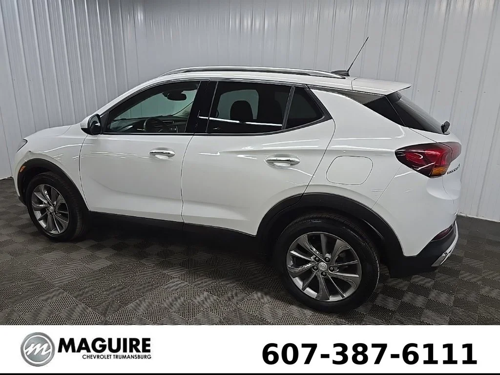 Used 2022 White Buick Essence image 4