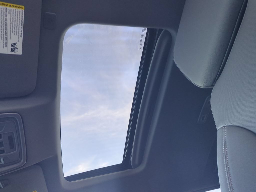 2026 GMC Sierra 1500 SLT - Photo 18