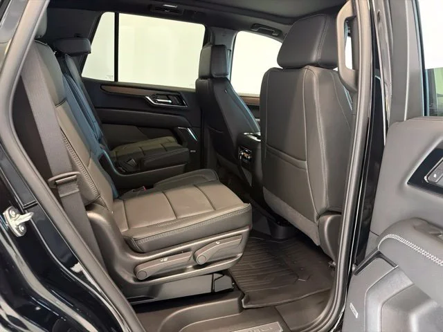 2027 GMC Yukon Denali - Photo 7