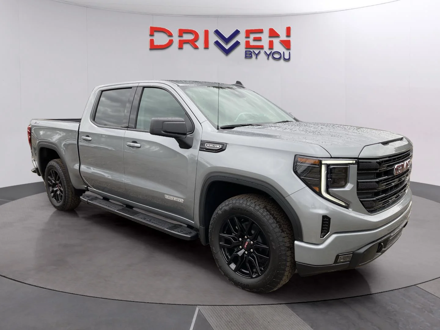 New 2026 Sterling Metallic GMC Elevation image 8