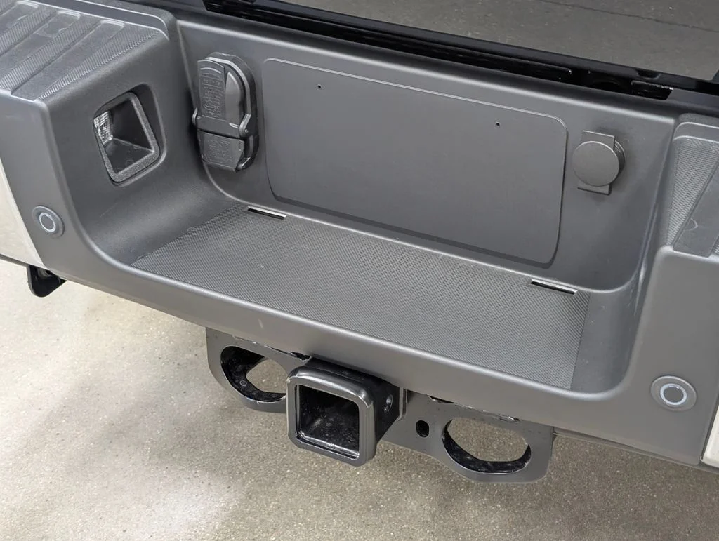 New 2026 Agate Black Metallic Ford F-250® Lariat® image 28