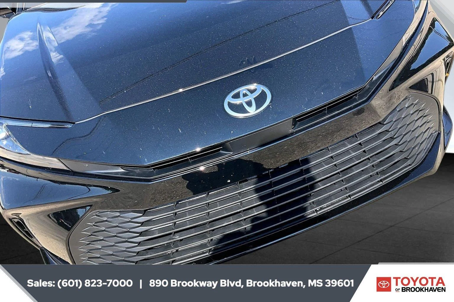 Used 2026 Midnight Black Metallic Toyota LE image 21