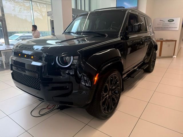 New 2026 Narvik Black Land Rover OCTA image 1