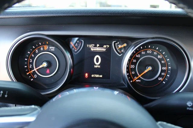 Used 2020 Silver Jeep Sport image 24