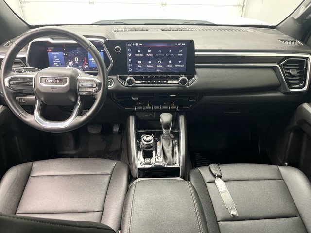 Used 2024 Summit White GMC 4WD Elevation image 4