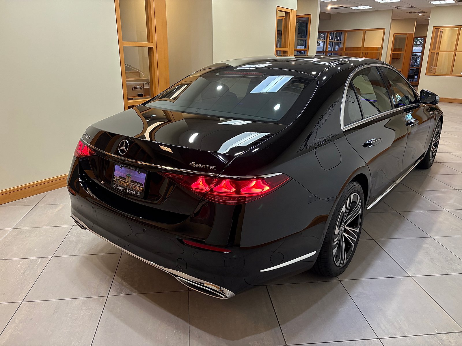 New 2027 Black Mercedes-Benz S 580 image 5
