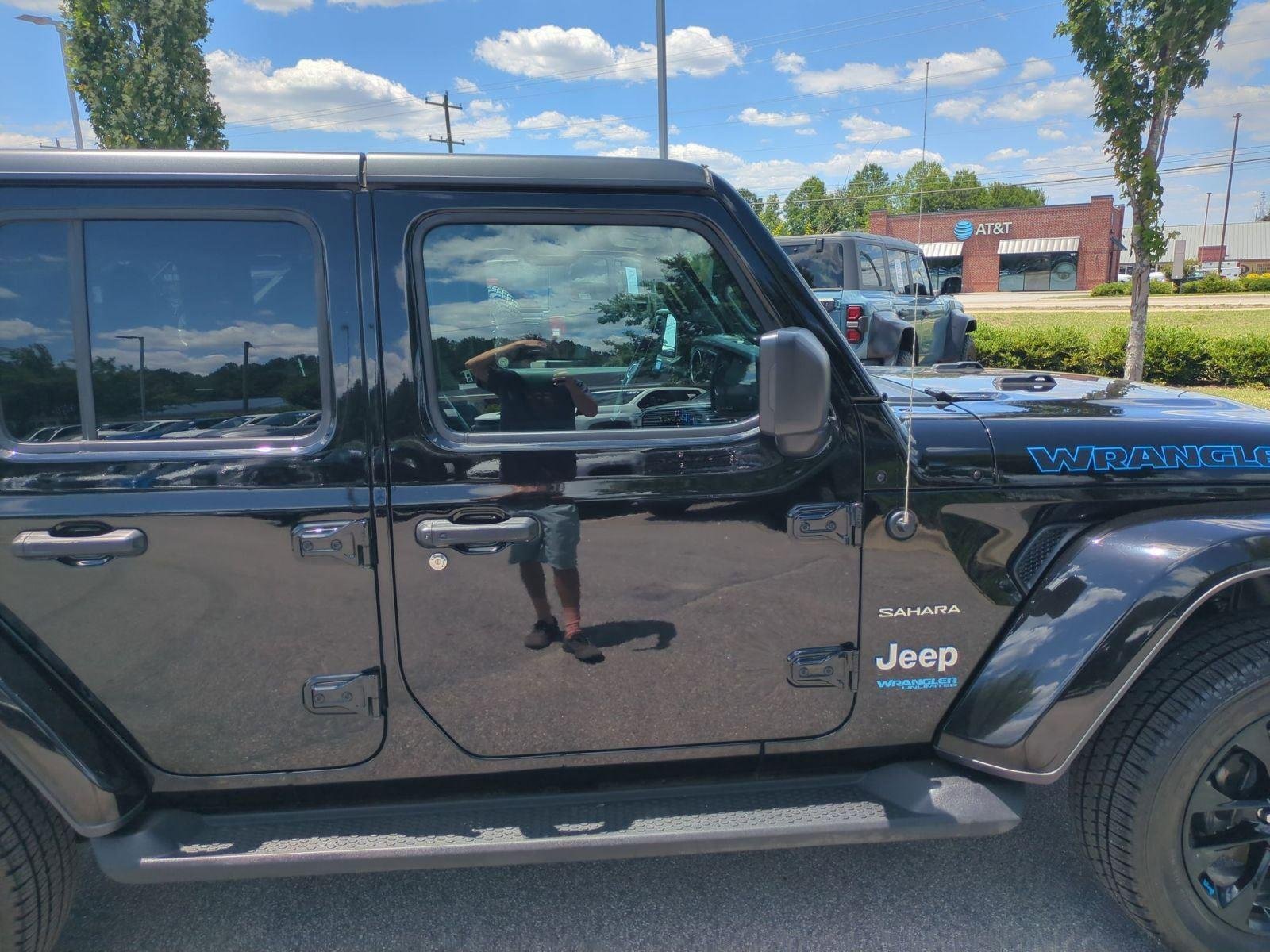 Used 2022 Black Clearcoat Jeep Unlimited Sahara image 36