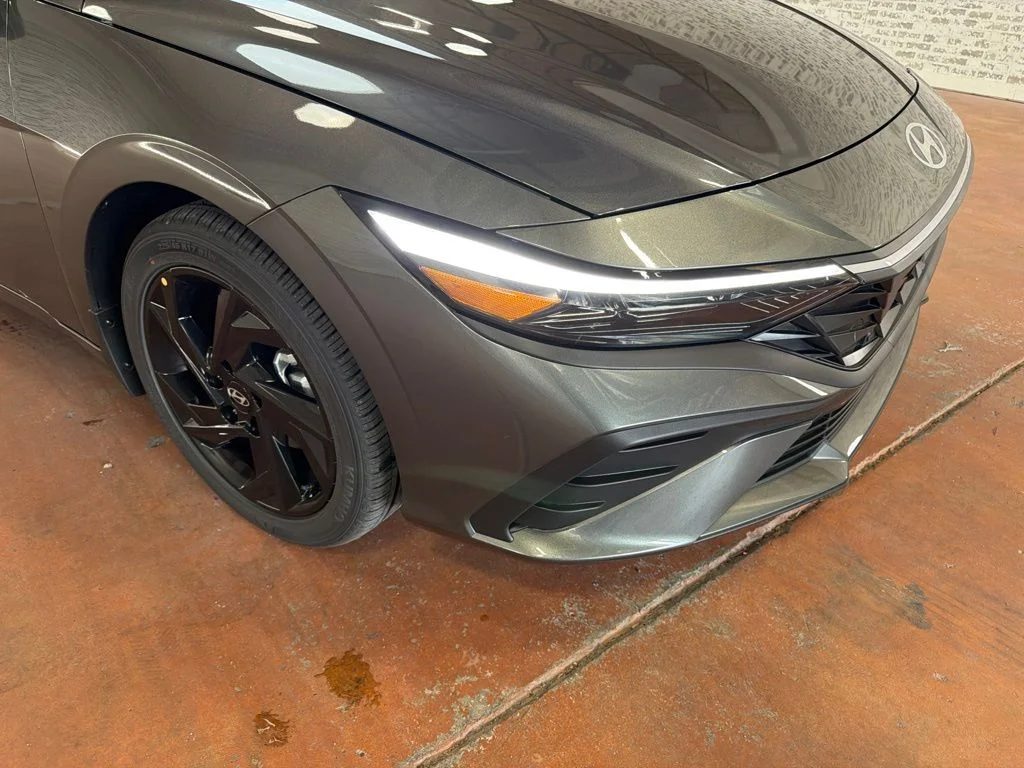 New 2026 Amazon Gray Hyundai SEL Sport image 9