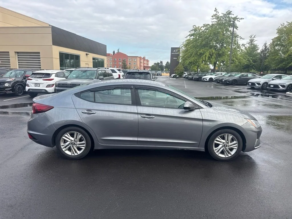 Used 2019 Gray Hyundai SEL image 4