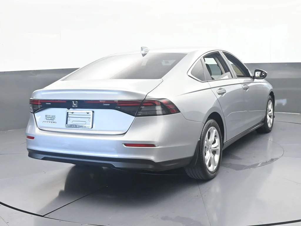 Used 2024 Silver Honda LX image 5