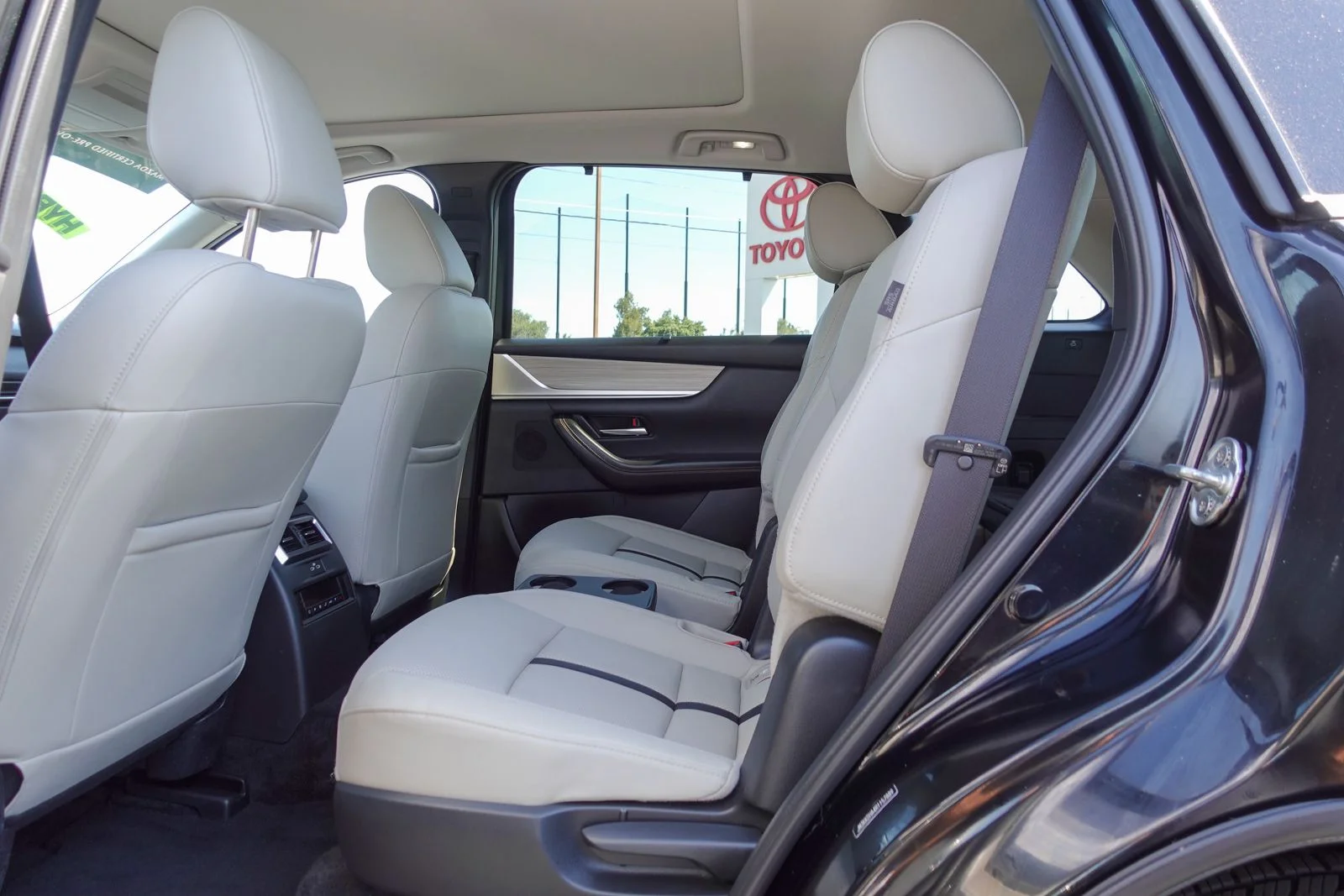 Certified Used 2024 Jet Black Mica Mazda Premium image 14