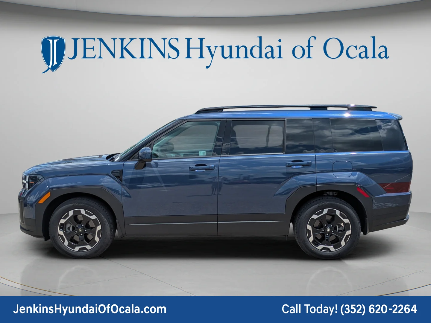 Used 2025 Atlantis Blue Hyundai SEL image 6