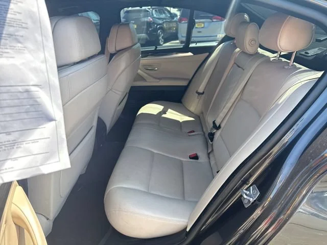 Used 2011 Dark Graphite BMW 550i image 13