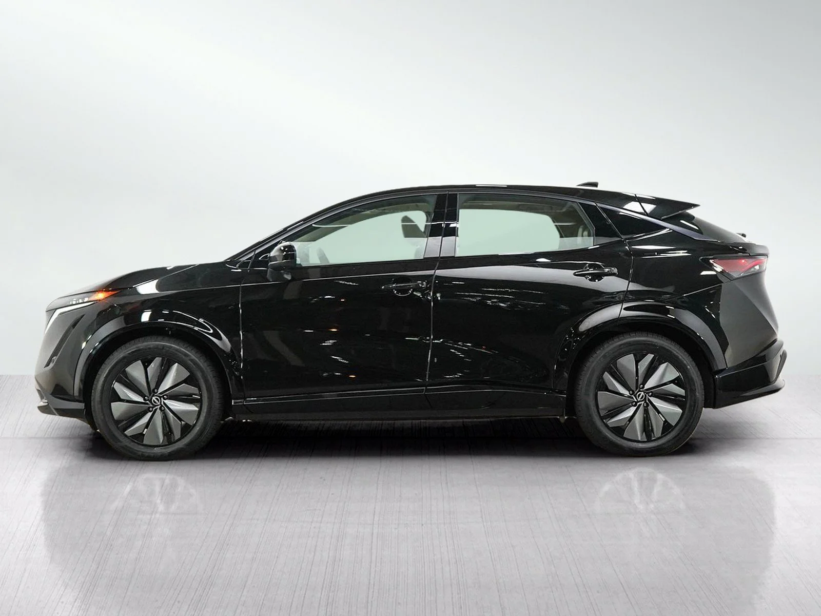 Used 2023 Nissan Ariya Evolve+ with VIN JN1DF0BB4PM702195 for sale in Wayzata, MN