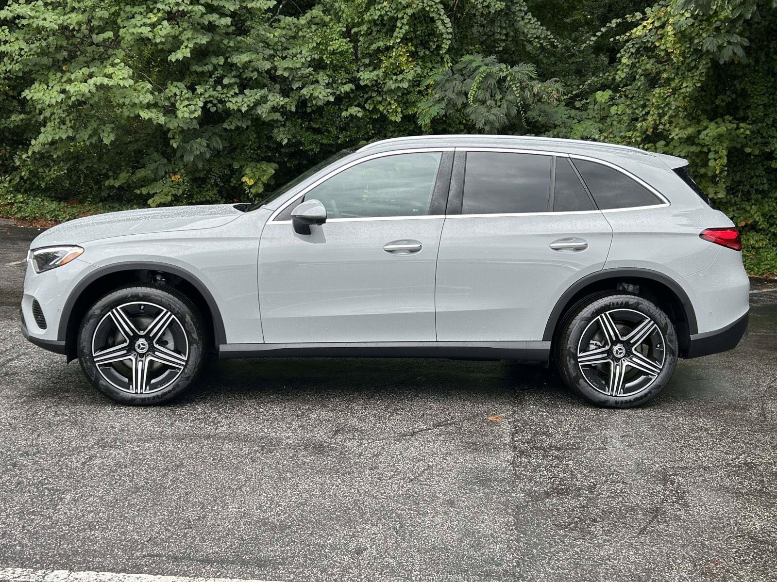 New 2027 MANUFAKTUR Alpine Grey Mercedes-Benz GLC 300 SUV image 14