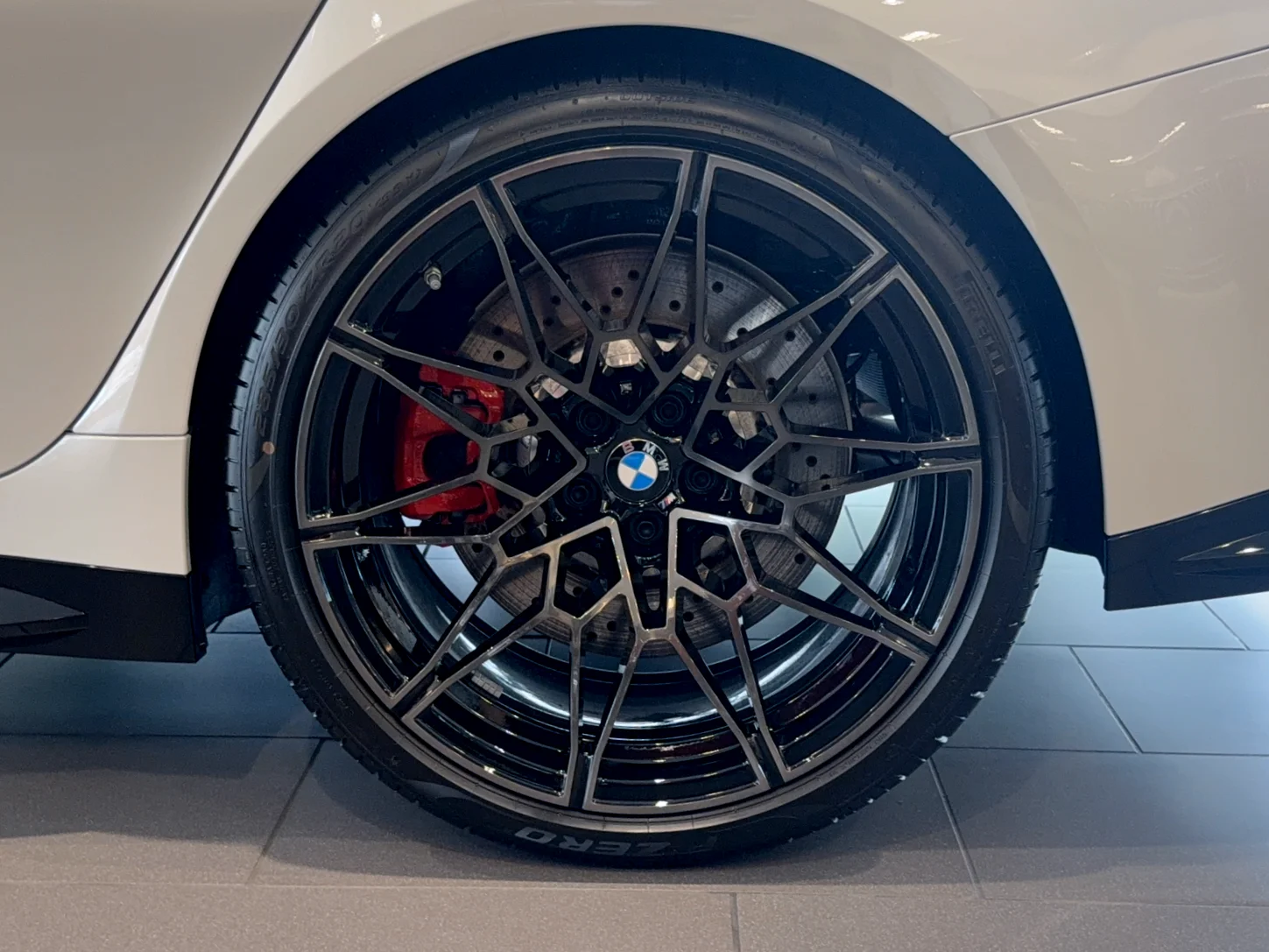 New 2027 Alpine White BMW Competition xDrive image 29