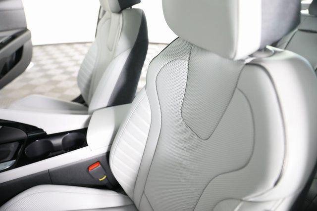 2025 Hyundai Elantra Limited - Photo 50