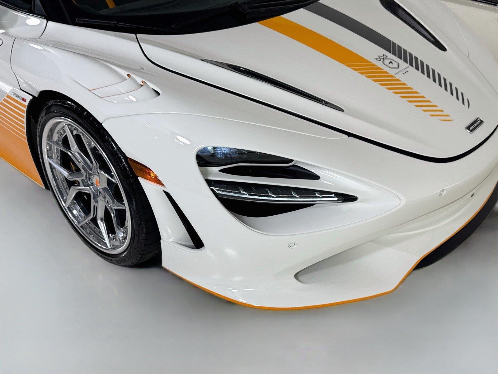 Used 2024 Monaco White 60th Anniversary Triple Crown McLaren Spider | 468K MSRP image 32