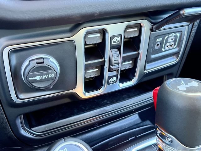 2025 Jeep Wrangler 4-Door Sahara - Photo 33