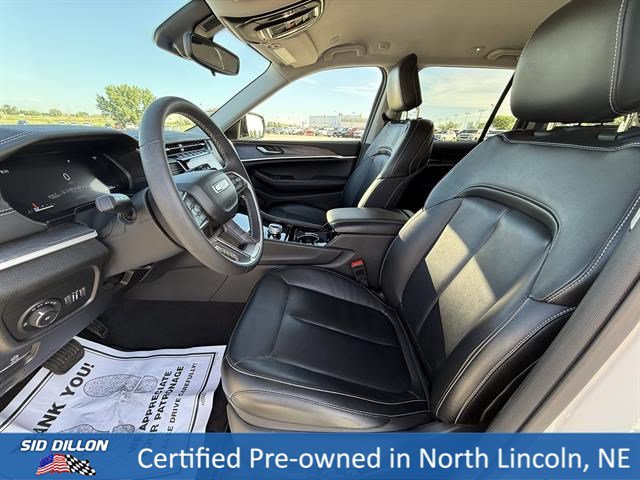 Used 2023 Bright White Clearcoat Jeep Limited image 19