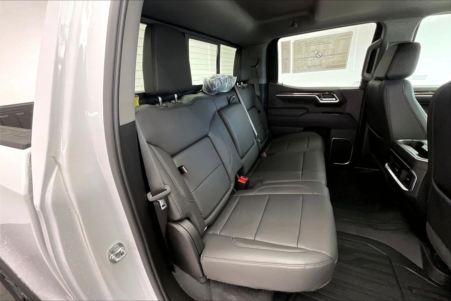 New 2026 Summit White GMC Elevation image 10